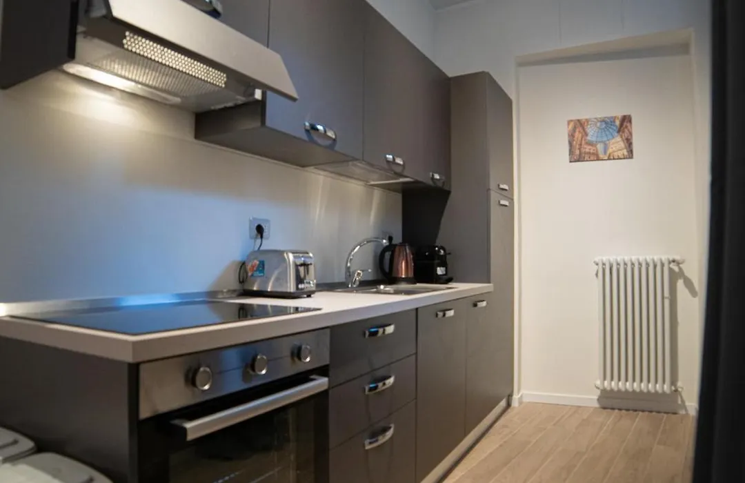 Rifugio milanese con parcheggio privato, ambiente tranquillo e convenienza-1